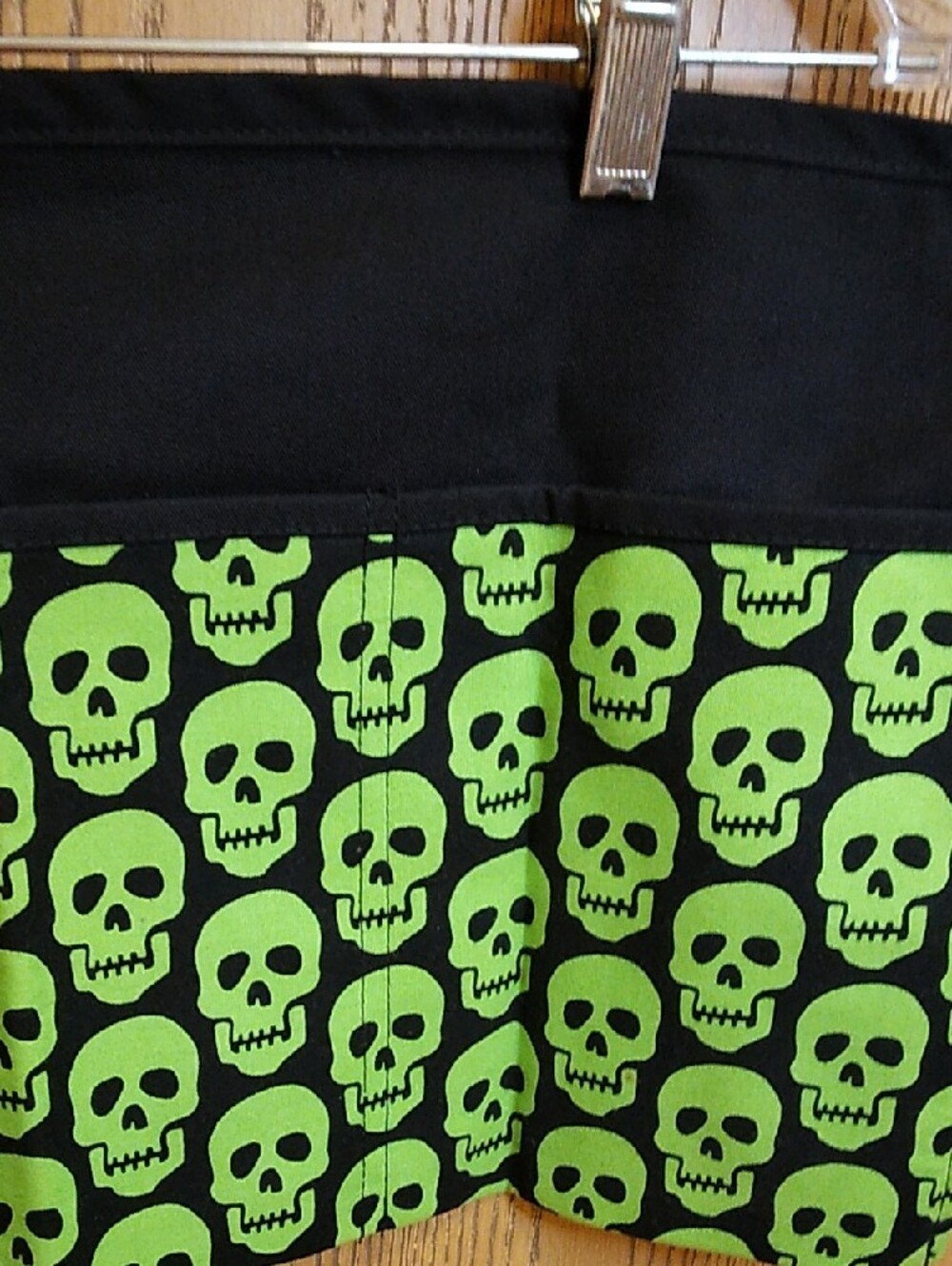 Skull Apron Neon Green and Black Halloween - Picture 3 of 5